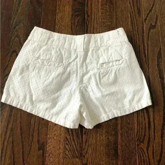 French Connection Women’s Size 4 White Eyelet Side-Button Shorts - Picture 5 of 11
